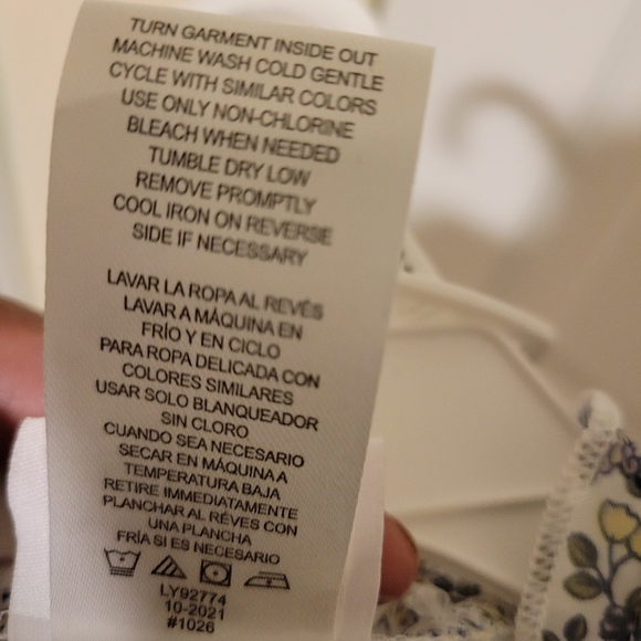 Floral Top and Bottom 2 piece set Lavendar & Purple Floral size 24 Month… - Picture 11 of 13